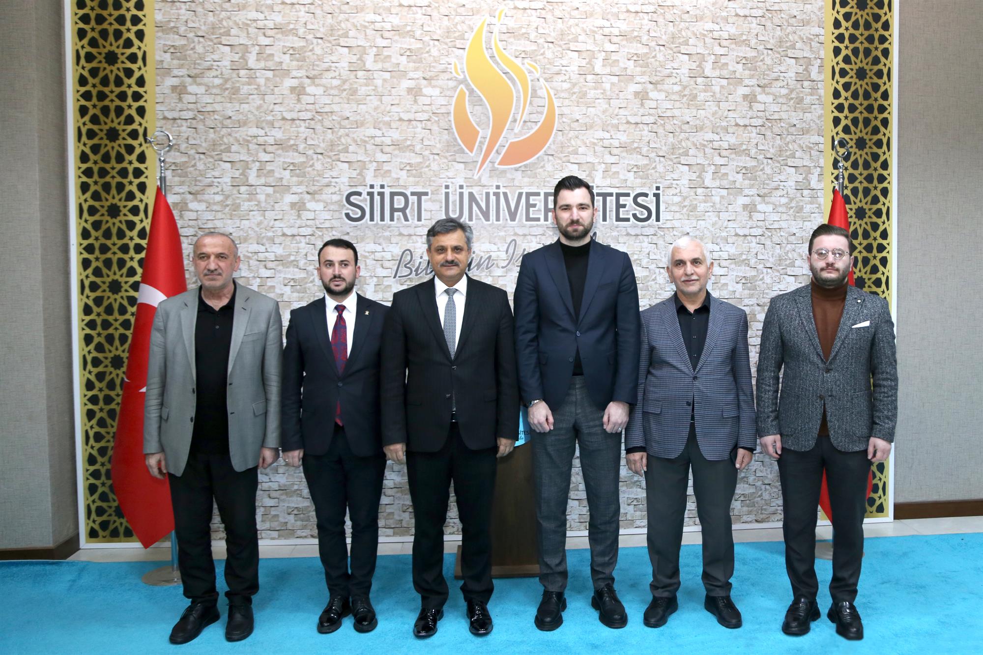 Siirt Milletvekili Mervan Gül ve Beraberindeki Heyet Üniversitemizde Rektörümüz Prof. Dr. Nihat Şındak ile Bir Araya Geldi